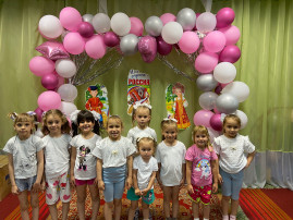Спортивное мероприятие «Я, ты, он, она – спортивная детвора» Спортивное мероприятие «Я, ты, он, она – спортивная детвора» .
